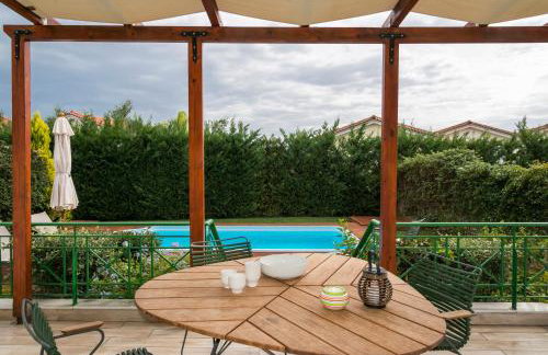 Venus Villa with Private Pool, 2min to the Beach - Foto 1