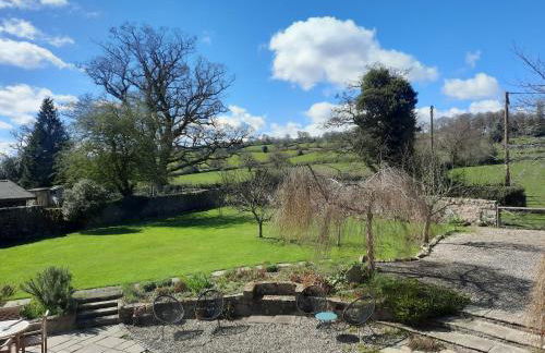 Little Underhill - Photo 7