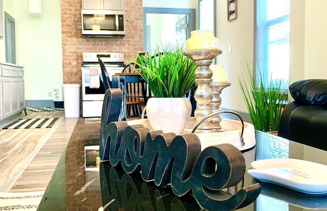 The Iron Scow - With Private Yard & Parking, Near Falls & Casino by Niagara Hospitality - Foto 18