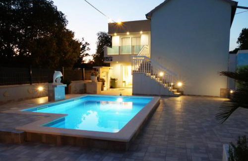 Family friendly house with a swimming pool Vinovac, Zagora - 22041 - Foto 1