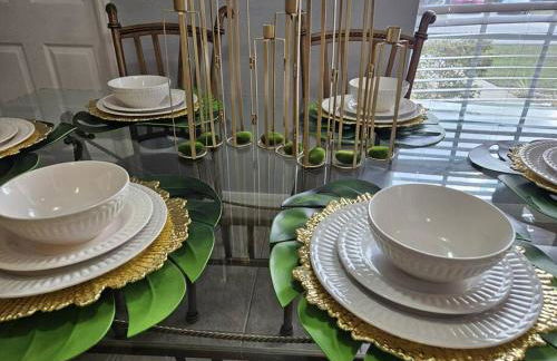 Discover the Deep Blue with Finding Nemo House - Foto 42