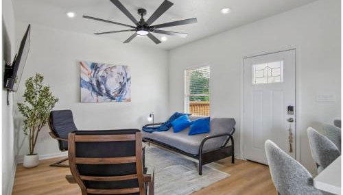 Your Inner-City Sanctuary: 3BR2BA Near Riverwalk - Foto 5, Other