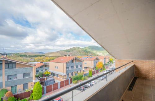 Gran chalet con amplio jardín próximo a Pamplona - Foto 33