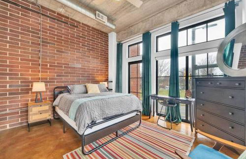 Charming 1BR Condo - Full Kitchen - Uptown Living - Foto 30