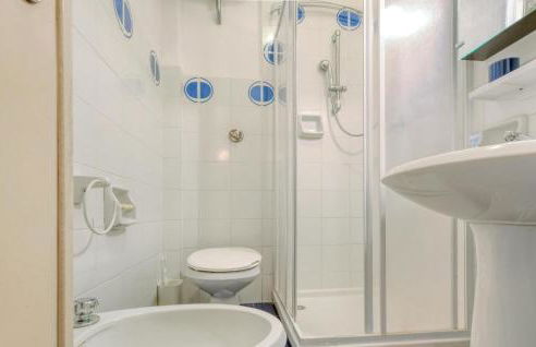 1 Bedroom Awesome Apartment In San Saturnino - Foto 15