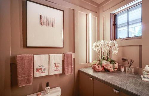 Group-Friendly Newbury Stunner Home Gym, Hot Tub! - Foto 12