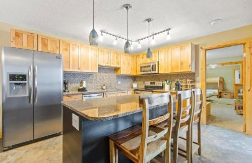 Rocky Mountain Escape with Vista View - Wildernest - Foto 2