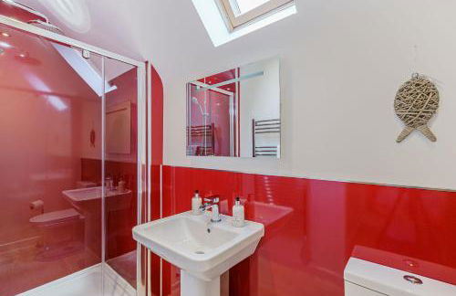 Lord Galloway 35 with Hot Tub - Photo 37