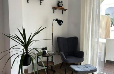 The Lemon House - Photo 9