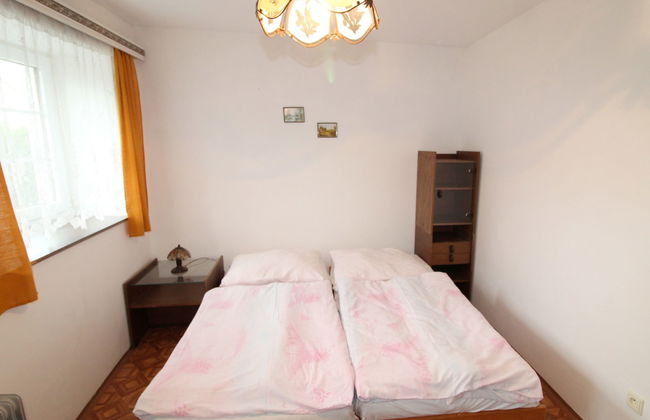 Vlhlavy u Hluboké - Foto 16