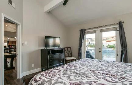 Spectacular Hilltop Home W/resort Like Backyard! - Foto 84