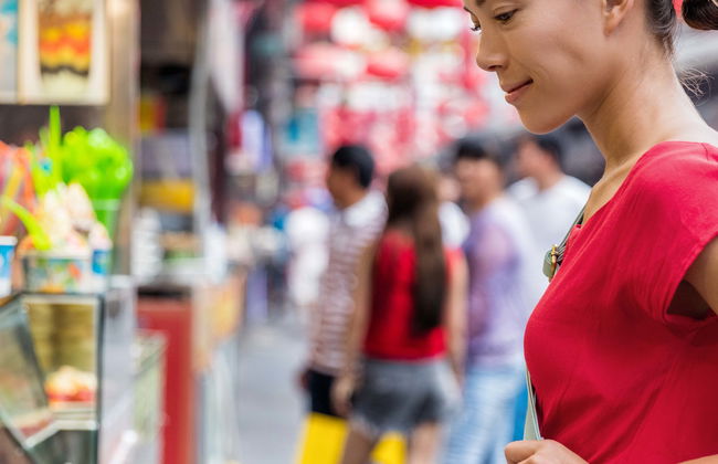 Visite privée au cœur du marché nocturne de Nanluoguxiang - Photo 1