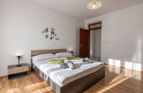 Villa Marić, a charming villa with a beautiful poolside - Foto 38