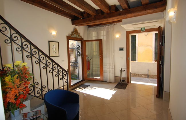 Santa Margherita Guesthouse - Photo 2