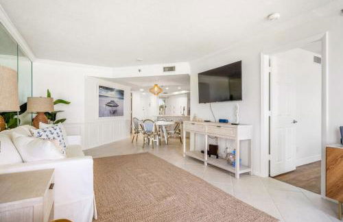 Hutchinson Island Beach Condo - Photo 16