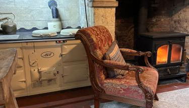 CRESSY HALL - Historic Grade II Listed Manor, Gorgeous Topiary Garden - Foto 2