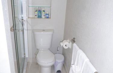 Perfecto Mundo 7, Orlando Area 6BR-2MB-3BR Indoor Pool, Ping Pong, Jacuzzi, Disney - Foto 15