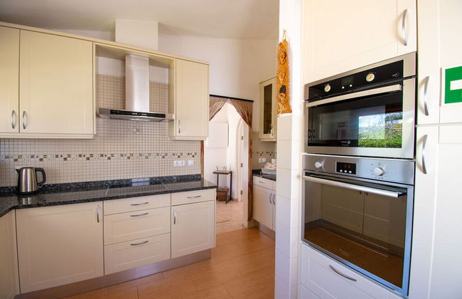 61 vdm Superb Villa on Vale do Milho With Heated - Foto 7