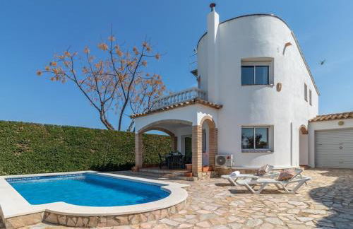 Casa con Piscina, A/A, Wifi, Barbacoa, a 200 m de la Playa - ES-89-75 - Foto 2