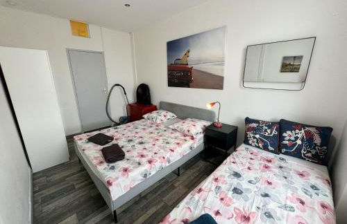 012 CHIC & COSY F2 34m2 HYPERCENTRE WIFI SMART TV NETFLIX - Foto 7