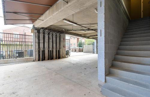 Pink Experience - West End Broadway & Restaurants - Foto 40