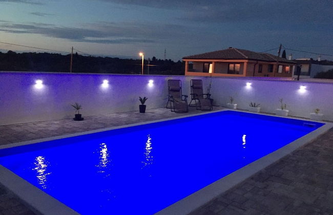 Noel - With Private Pool - A1-prizemlje - Photo 37