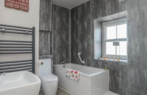 Gadlys House - Beau View - Photo 17