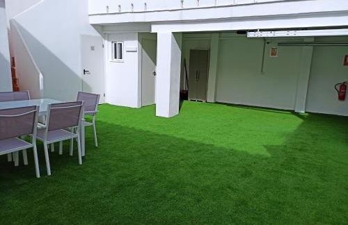 Casa cerca de la playa con patio y garaje privado - Foto 21