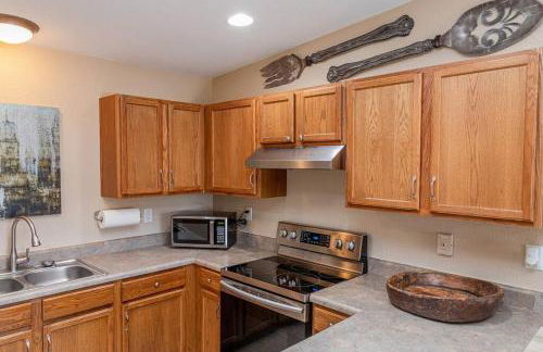 Beach Happy-Lake Close-Private Waterpark Oasis -sleeps 14 - Foto 50