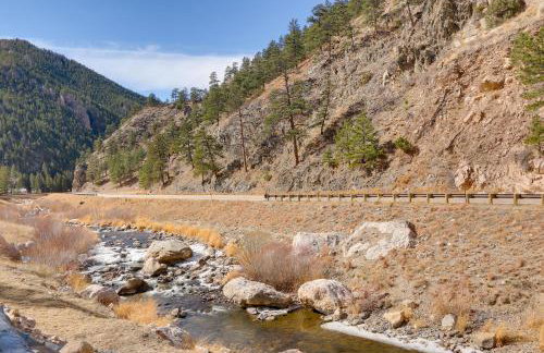 Riverfront Drake Home - 10 Mi to Estes Park! - Foto 4