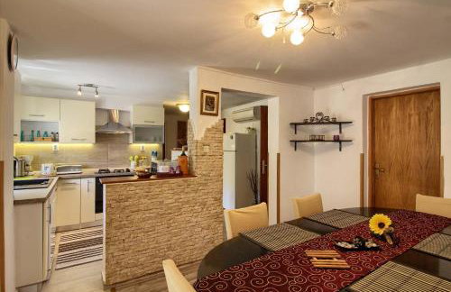 Charming villa Nera with pool and hydromassage near the beach - Foto 14