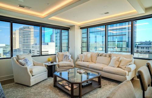 The Champion's Suite Unit 809 - Foto 1