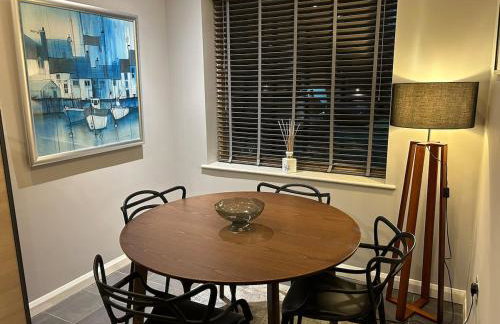 Luxury 2 bedroom town apartment - Foto 11