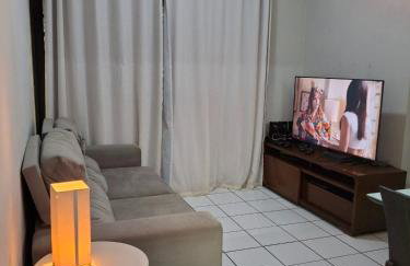 Apartamento térreo com 2 quartos e jardim - Foto 1