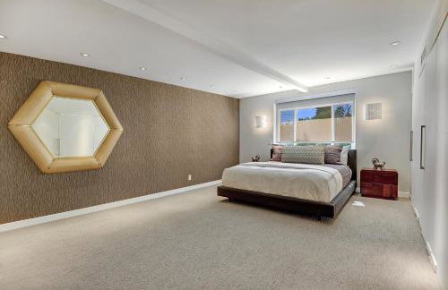 The Cascades Retreat - Walk to Downtown! - Foto 28