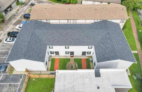 The Schumacher Place - NEW 2 BR - Foto 40