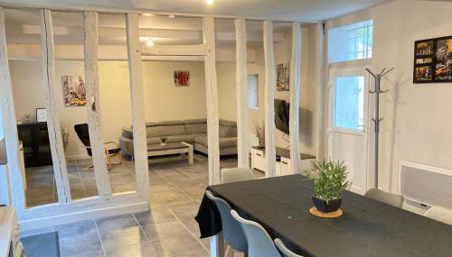 A&J Family - Neuvy sur Loire - Guédelon - Foto 3