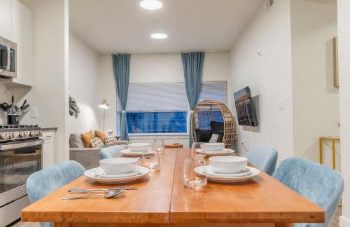 Blue Breakaway with Free Parking and Sleeps 9, Book 7 days, Get 20 Percent OFF - Foto 8