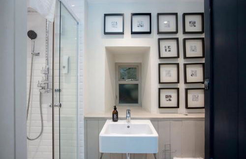 Stag & Hen Retreat - Walk to Nightlife - Sleeps 16 - Foto 12