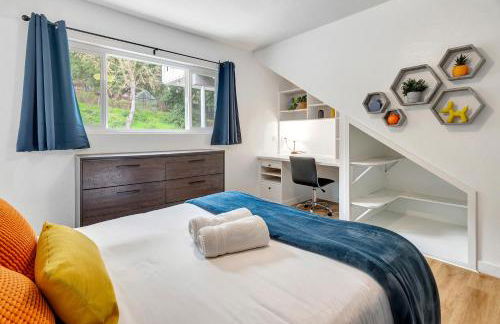 Modern Family Home w/Pool and Hot Tub - Foto 18