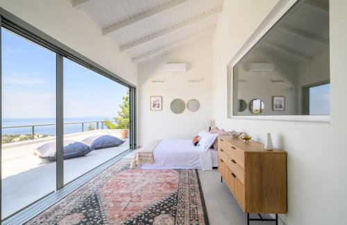 Newly Renovated Villa with Panoramic Sea Views - Foto 14