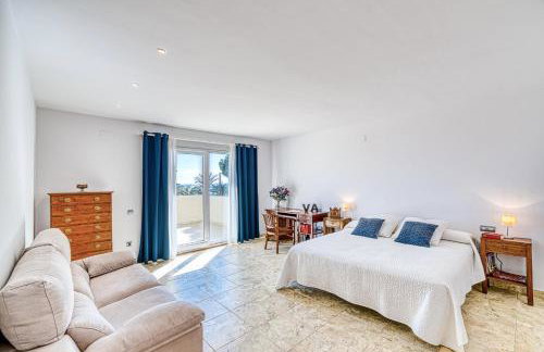 Preciosa villa con piscina, jardín y vistas al mar WIFI - Foto 5