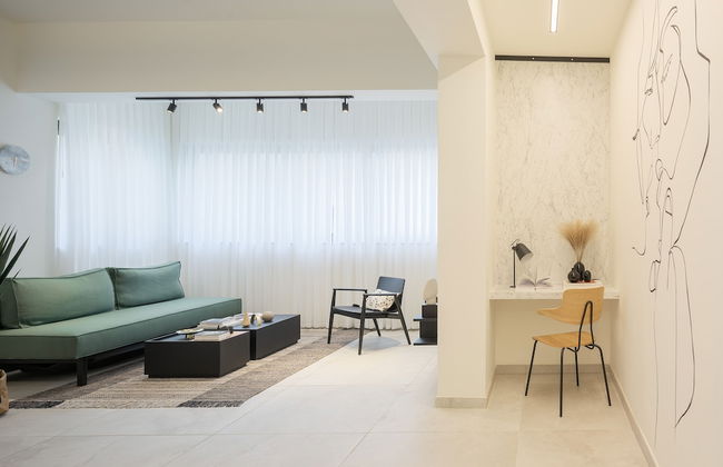 Mr. Louis - By TLV2GO - Photo 49