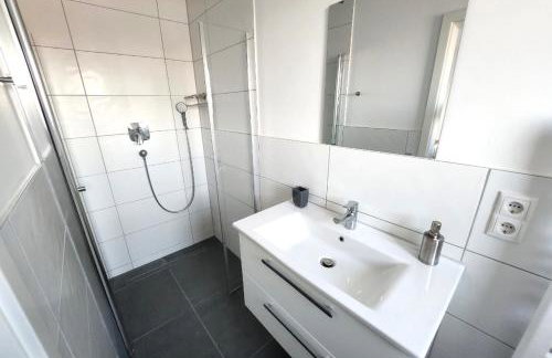 Modernes Apartment mit WIFI, Aufzug & Kostenlos Parken EL-Living - Foto 13