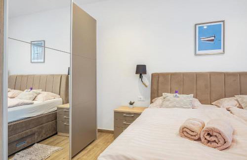 Villa Pinus - Private Pool, Jacuzzi, Game Room - Foto 26