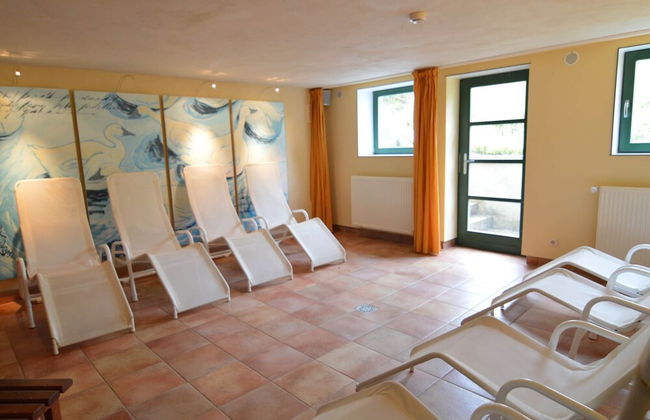 Scenic Villa Near Lake View - Photo 21