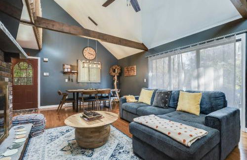 Hot Tub, Fire Pit and Barrel Sauna Poconos Abode - Foto 13