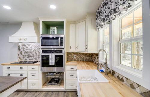 Dreamy Lead Hill Cottage with Fire Pit and Hammock! - Foto 13