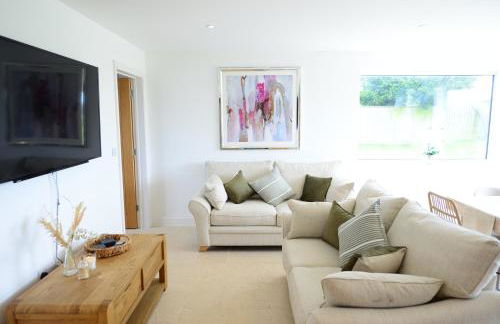 Rollestone New Forest (HOT TUB) - Photo 14