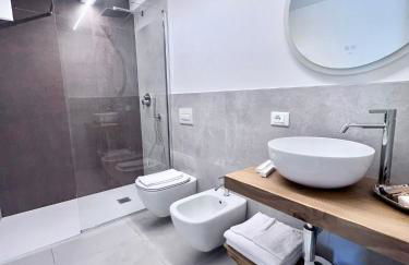 Absentia 1763 Garda Boutique Home - Lake front - Foto 25